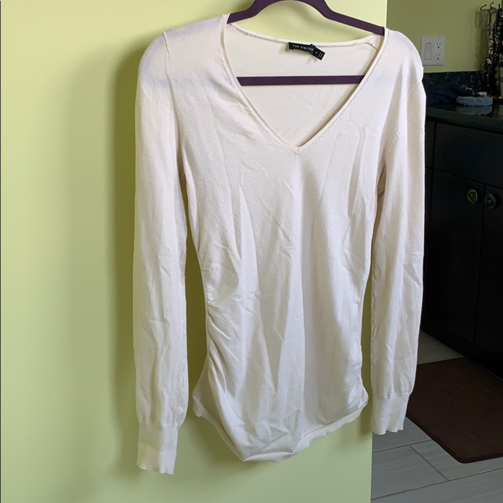 White v neck sweater